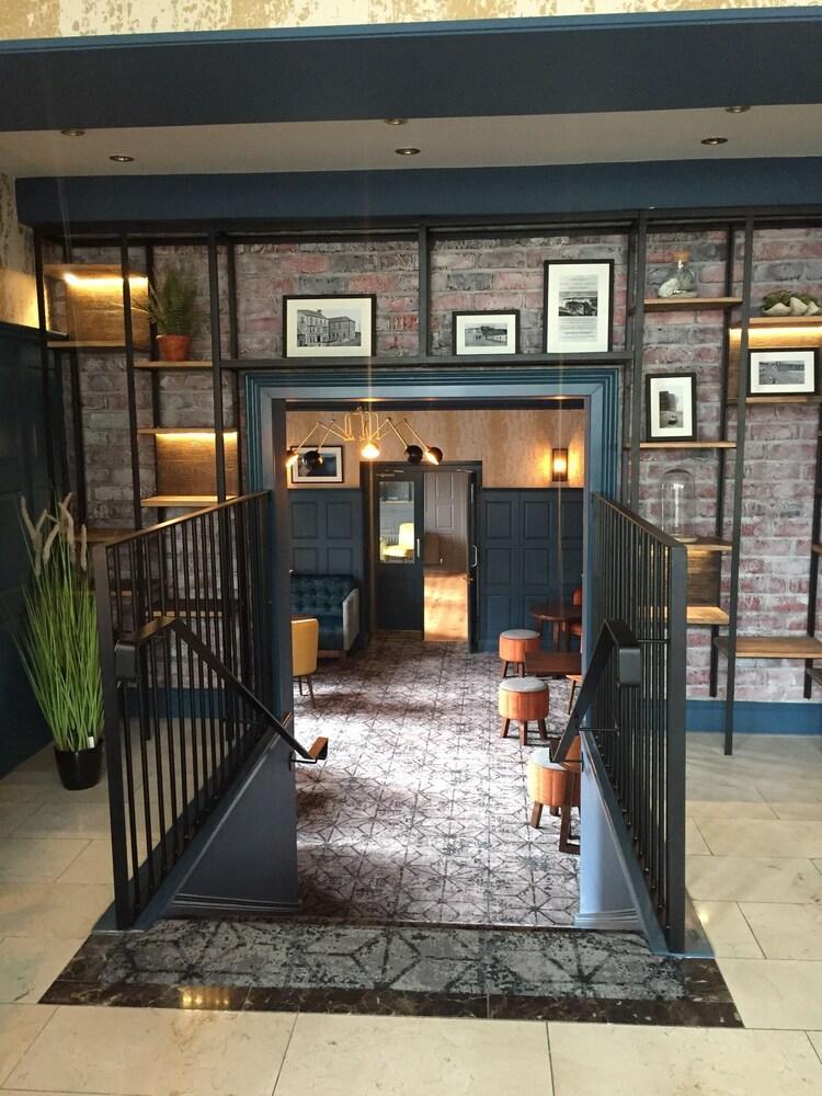 Lahinch Coast Hotel And Suites Экстерьер фото