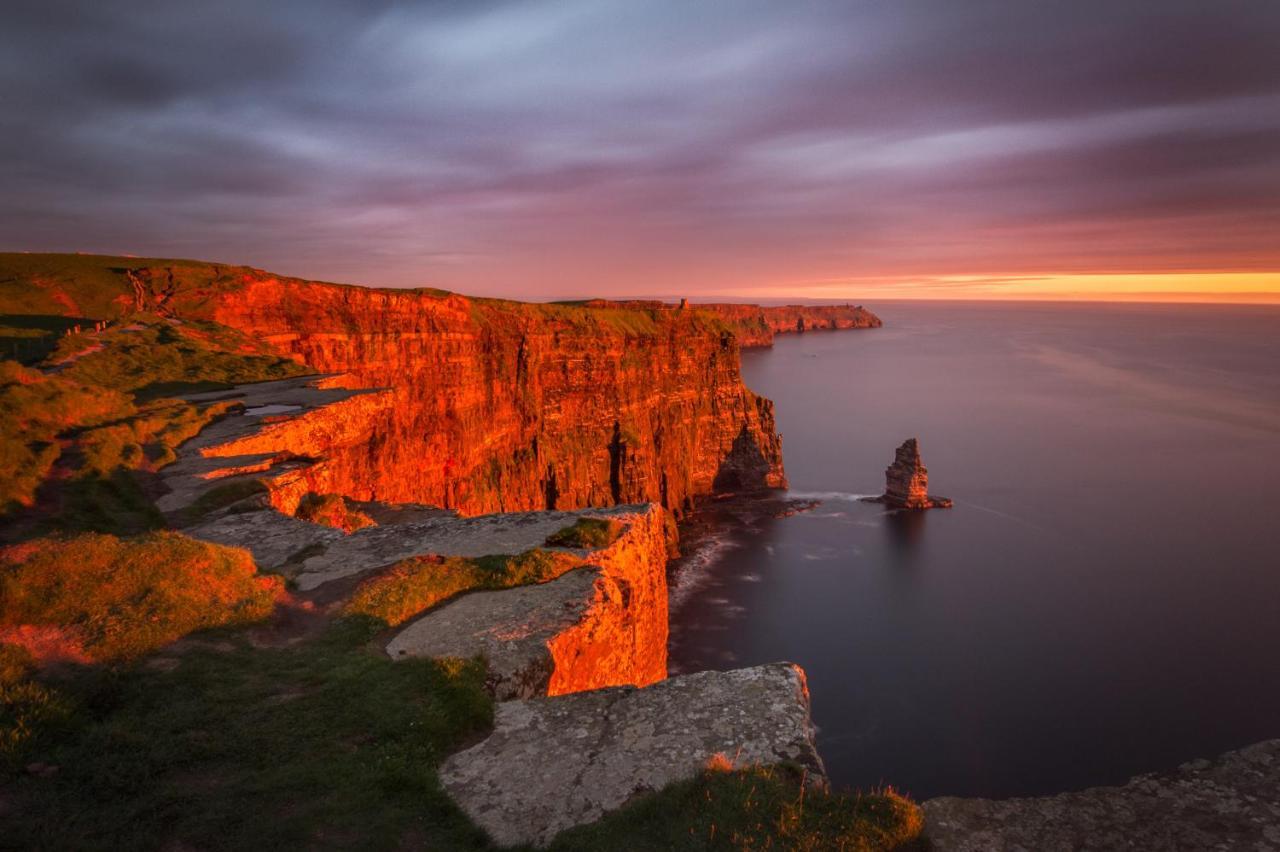 Lahinch Coast Hotel And Suites Экстерьер фото